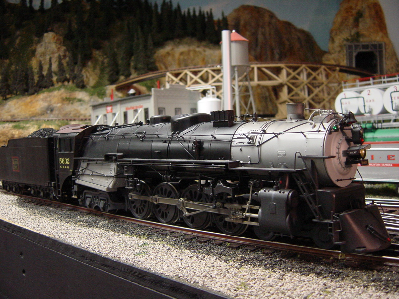  Classic Toy Trains. Sunset Models 2 rail Burlington O5a at Big Horn